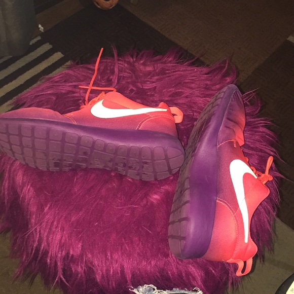NIKE Red/Purple Roshé Sneakers Size 7.5 Original - Picture 8 of 8